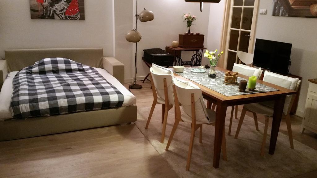 Parra-Dise Apartment กรุงเฮก ภายนอก รูปภาพ
